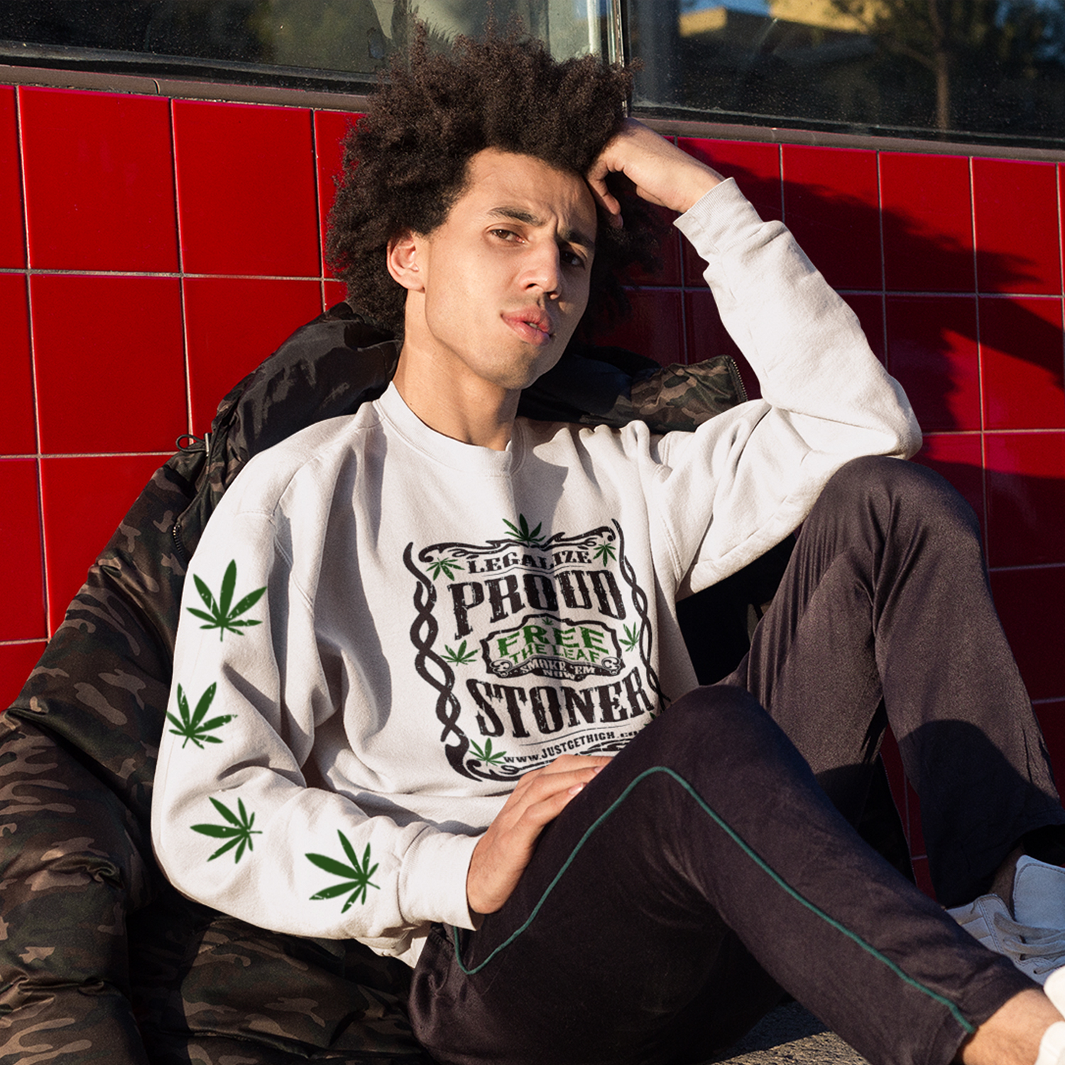 square_just get high_sweatshirt_proud stoner_small