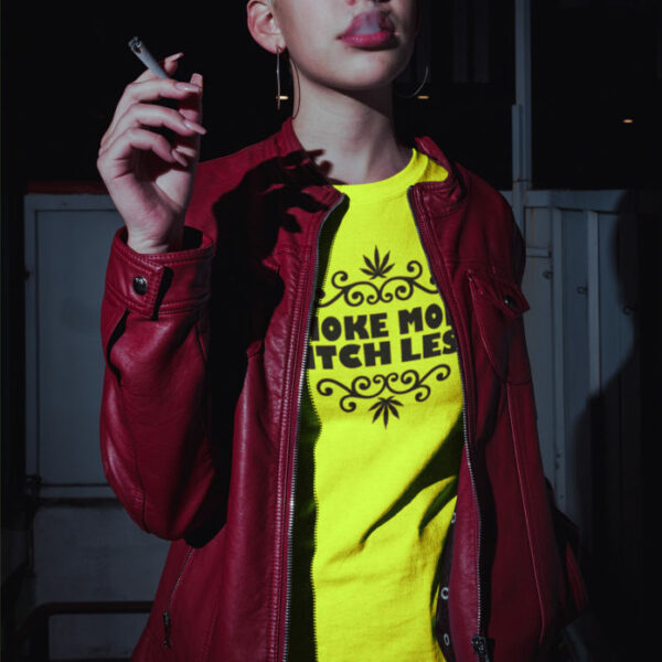 T-SHIRT: HIGHEST BITCH • SMOKE MORE