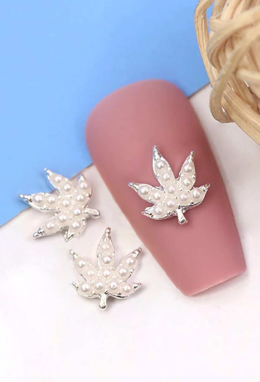 Nail Charms: Pearl Silver Leaf