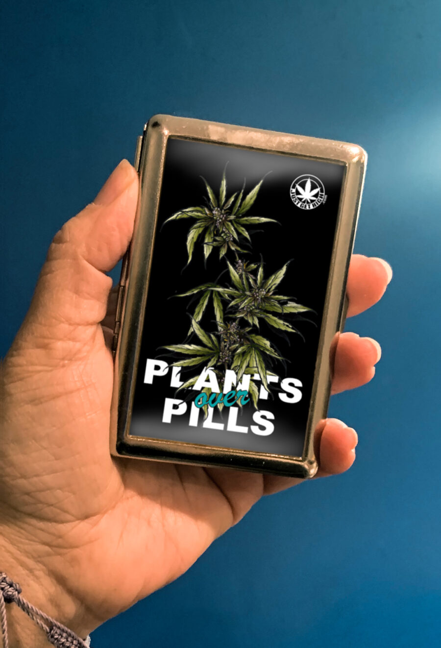 Smokers Case: Plants Over Pills