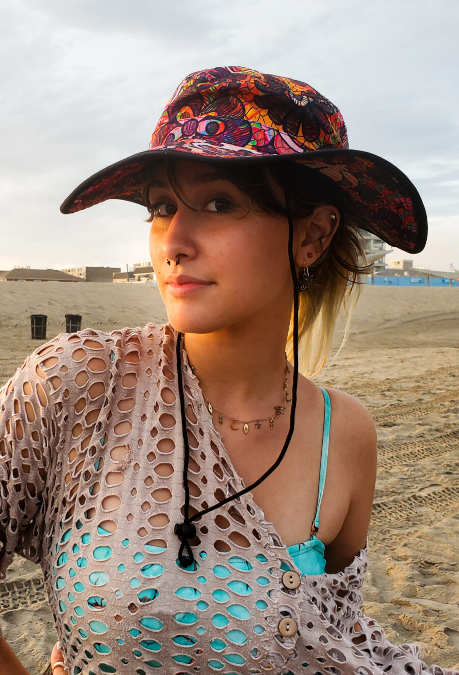 Wide Brim Bucket Hat: Shroom Lace