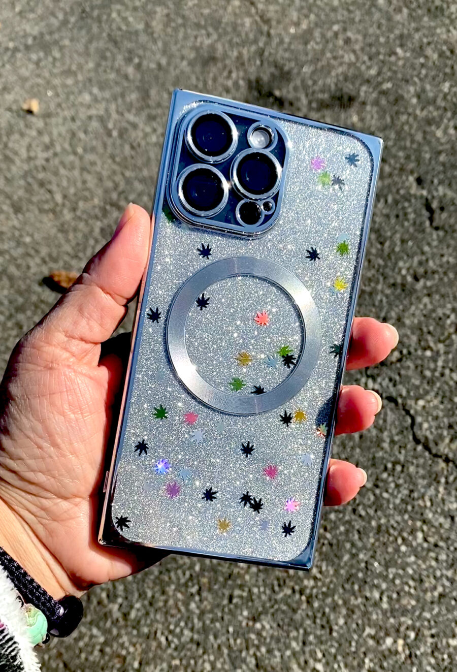Glitter: Cannabis Leaves